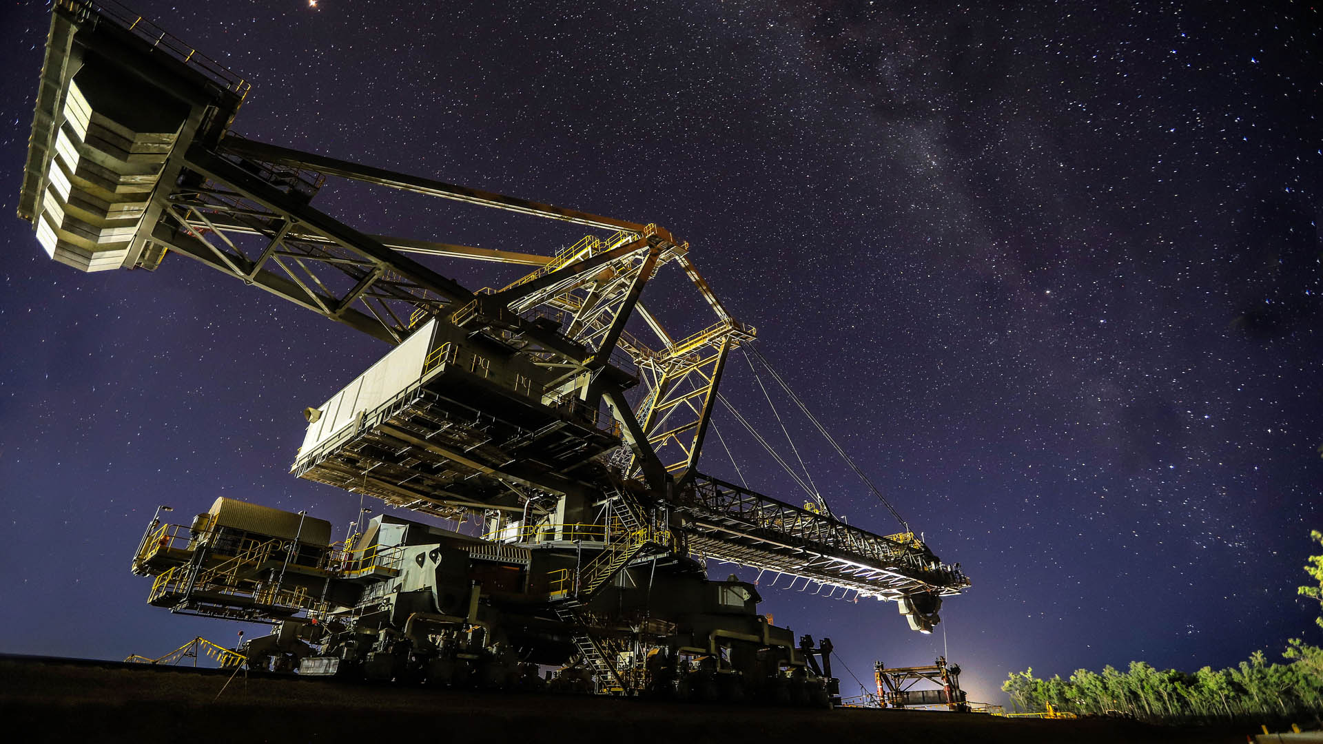 Reclaimer and Milky Way