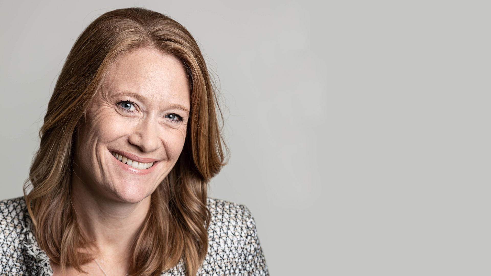 Associate Professor Kirsten Perrett