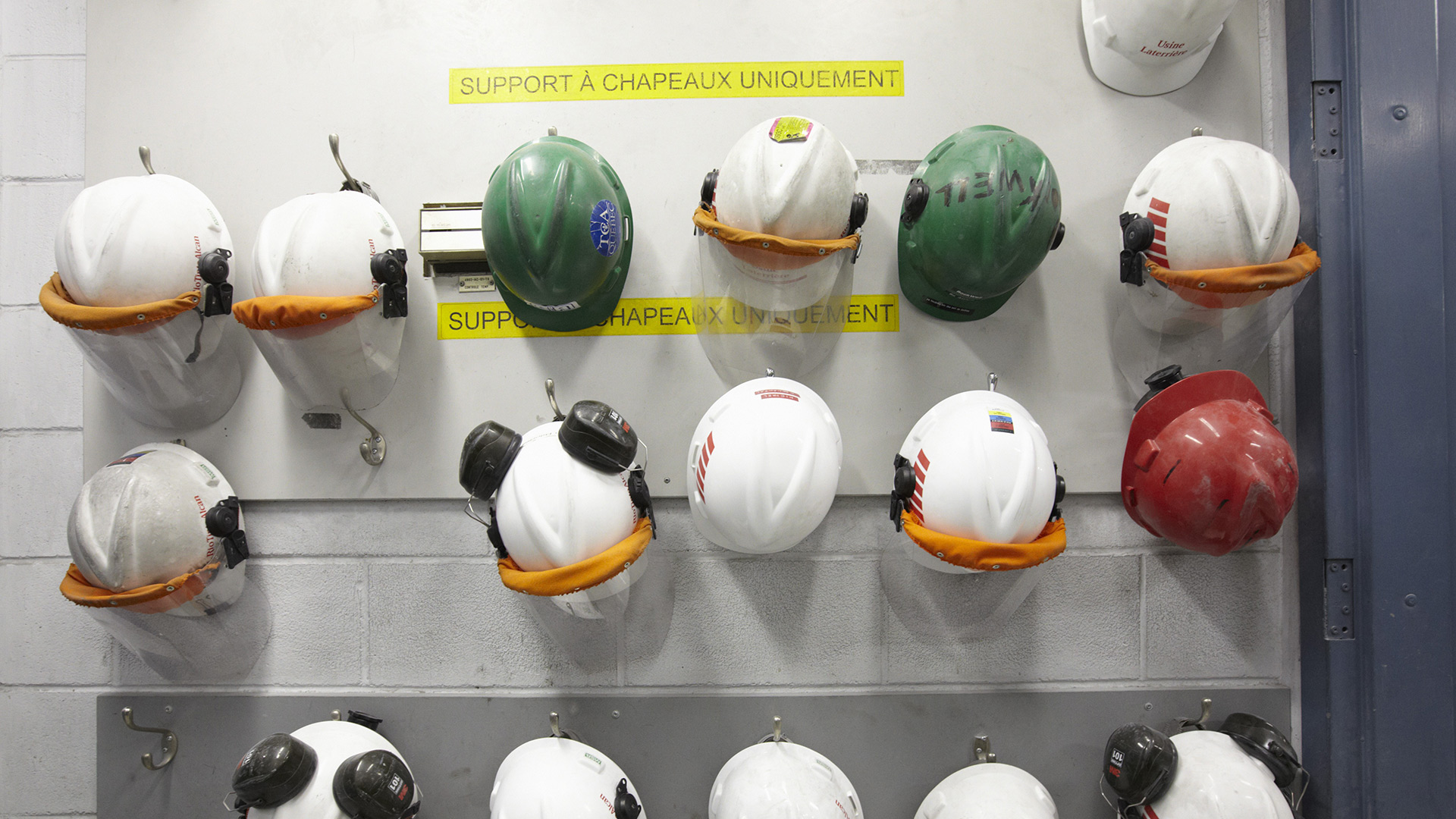 Helmets, Saguenay